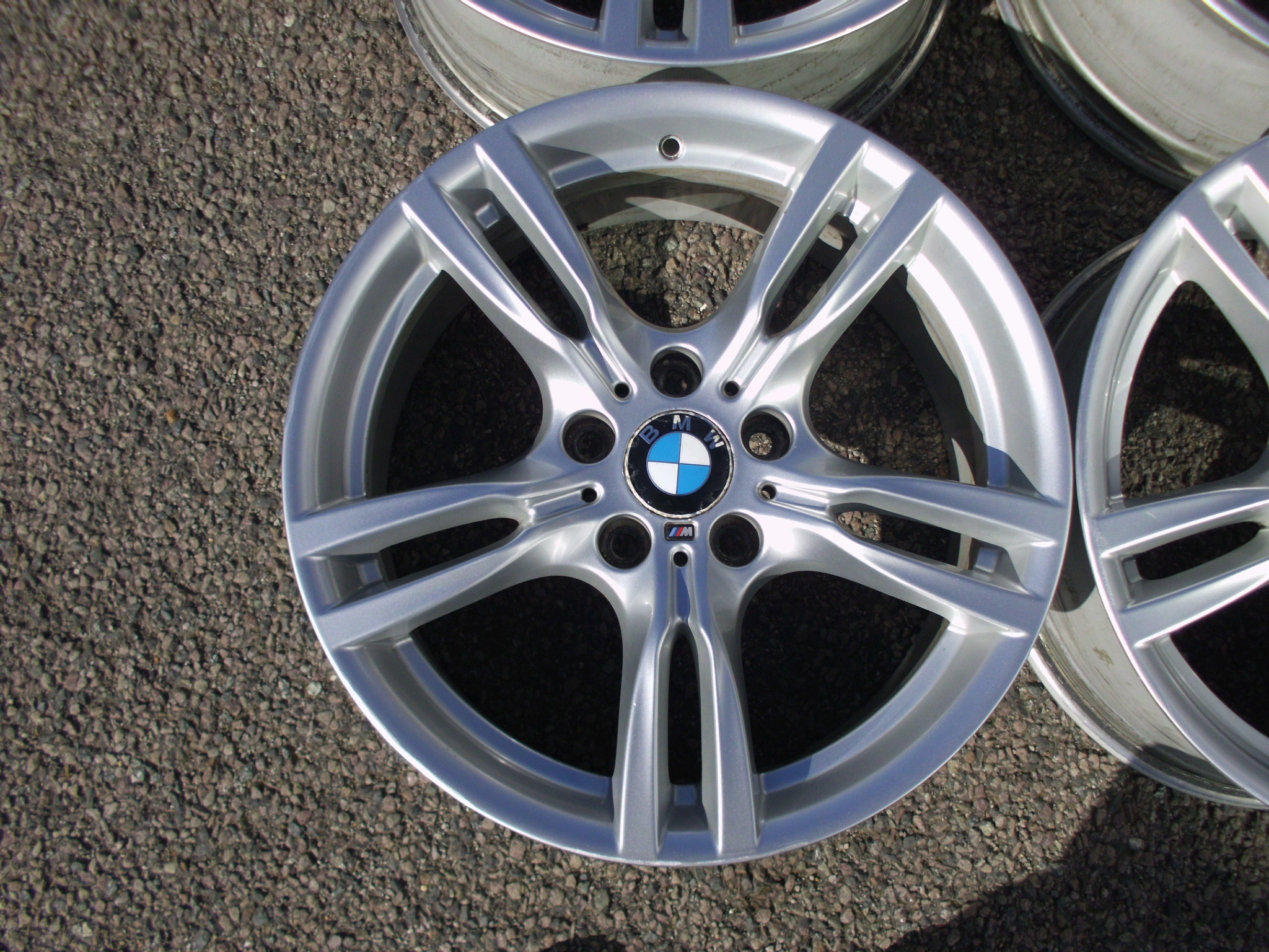 USED 18" GENUINE BMW STYLE 400 M SPORT ALLOY WHEELS, WIDER REARS, VERY GOOD CONDITION